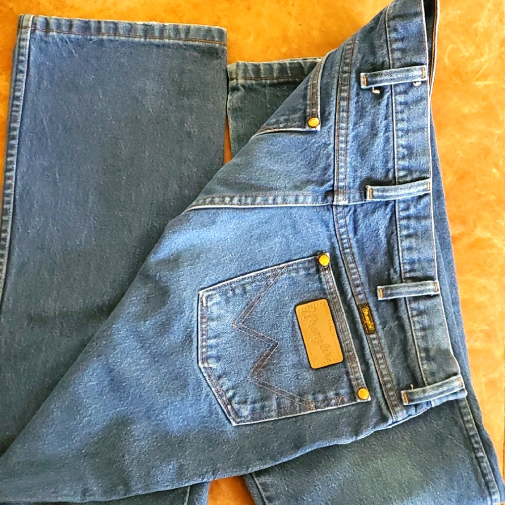 Wrangler Relaxed Fit Blue Jeans 100% Cotton